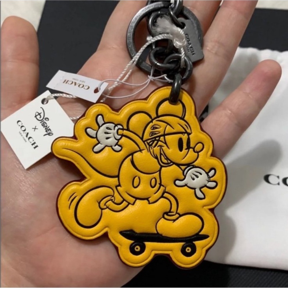 COACH LIMITED EDITION X- DISNEY Mickey Mouse Bag KEY Fob Bag CHARM